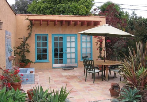 Front Entrance with Spanish Fountain and Patio