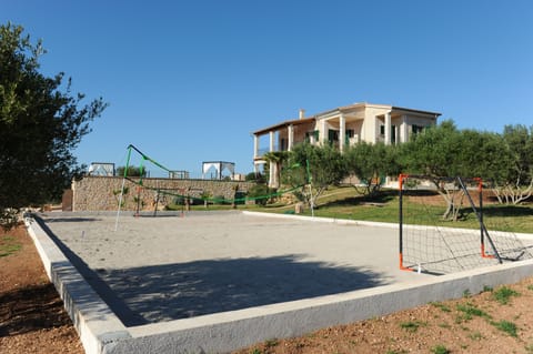 Sport court