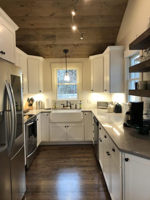 Fully renovated kitchen