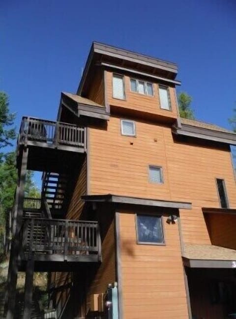 Outside stairs to get to the upper unit.