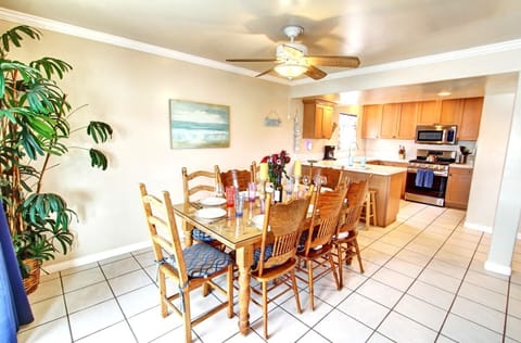 Spacious kitchen and dining area
