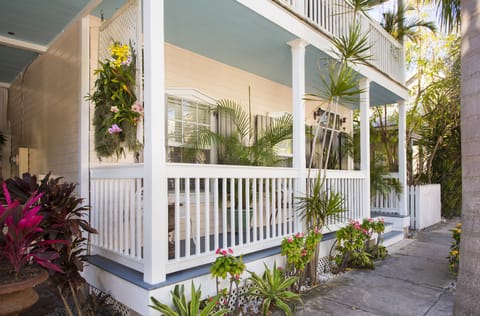 This porch is so tropical! So... Key West!