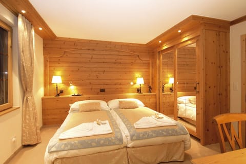 Second double bedroom.