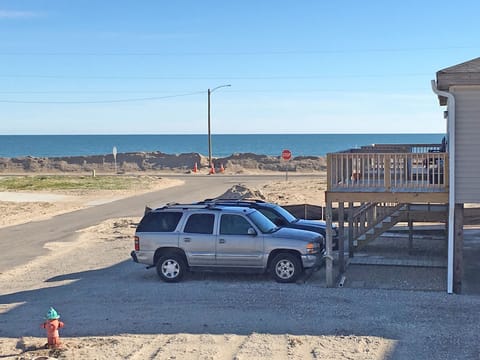 Beach nearby, sun loungers