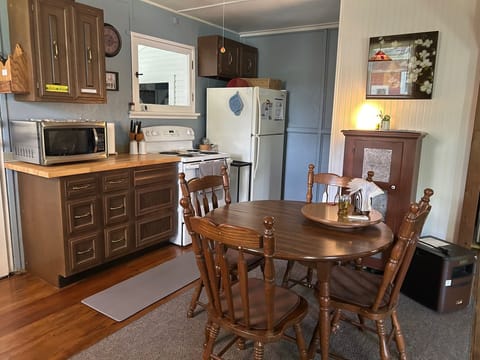 Cooking end of kitchen