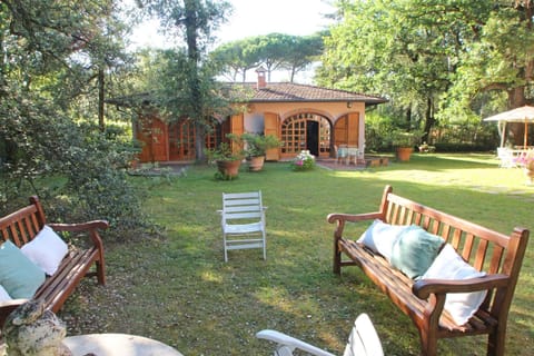 Building Exterior, Garden