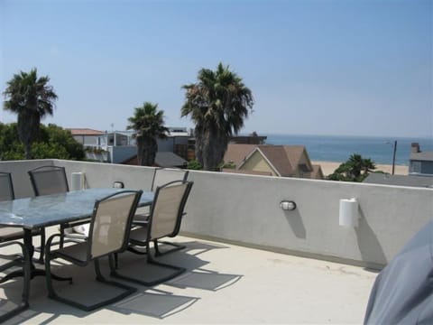 Oversized roof top deck