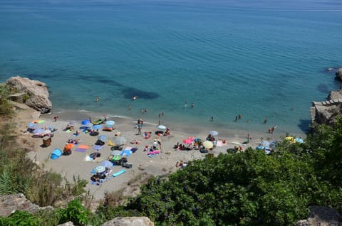 Beach nearby, beach towels