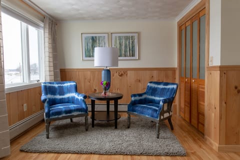 Seating area within second floor master suite 