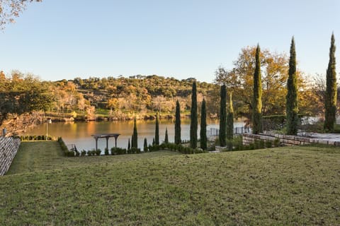 Walkway down to the boatdock