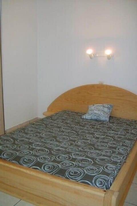 1 bedroom, iron/ironing board, free WiFi