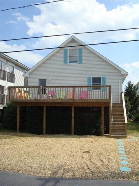 Ample parking in front of the house and great deck!