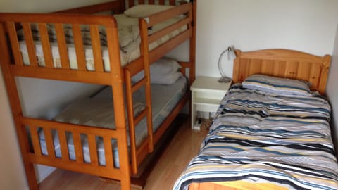 2 bedrooms, iron/ironing board, free WiFi, wheelchair access