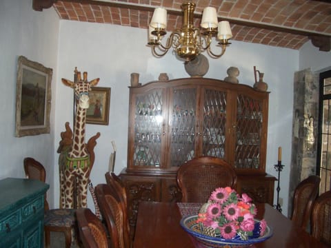 Indoor dining room