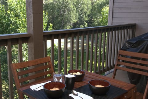 Breakfast on the Balcony