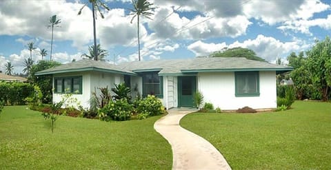 Welcome to Tradewinds Cottage at Kekaha Beach