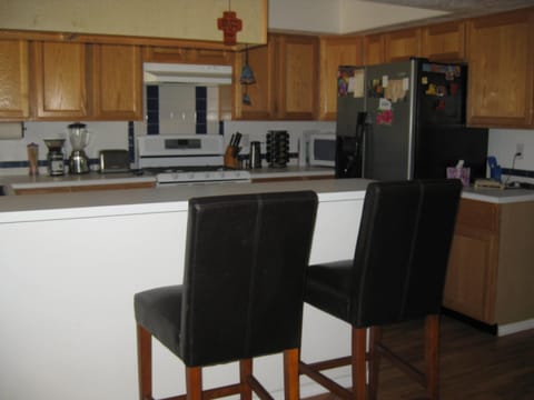 Fully equipped kitchen area.