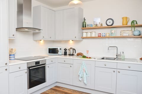 And you can cook up a storm in our newly-fitted kitchen.