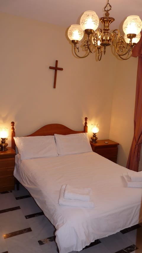 In-room safe, iron/ironing board, free WiFi, bed sheets