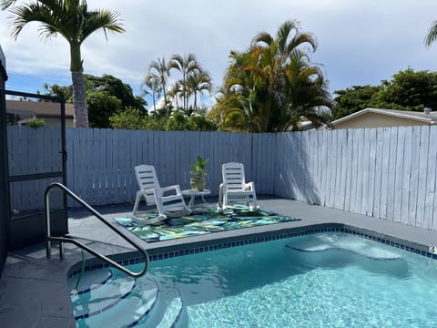 Sit out with jets. Heated pool after Oct. or cooler weather.