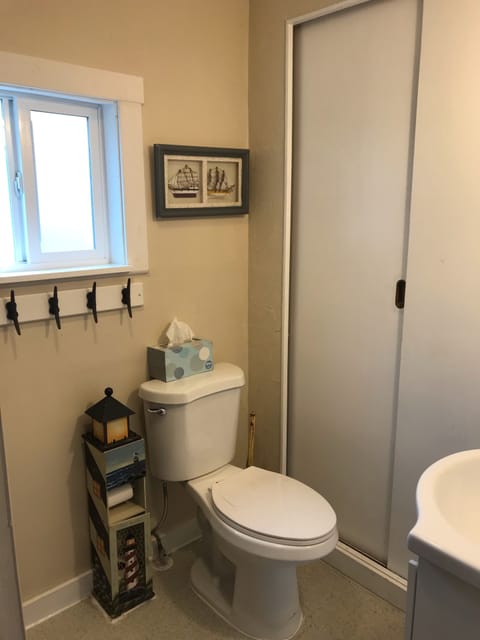 3/4 bath with shower en-suite downstairs 