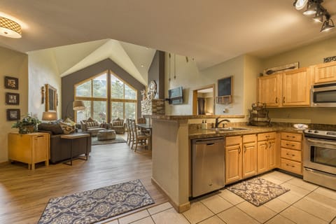 Gateway Lodge Unit #5043