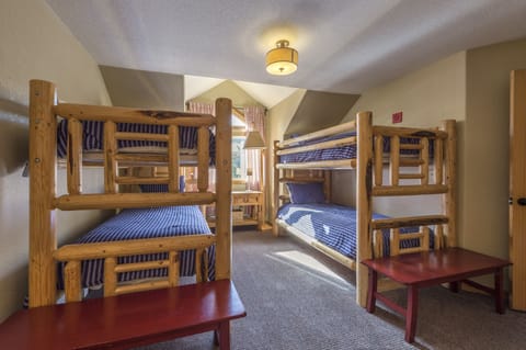 Bedroom 4 (4 Twin beds; ski run view; private Bath 4)