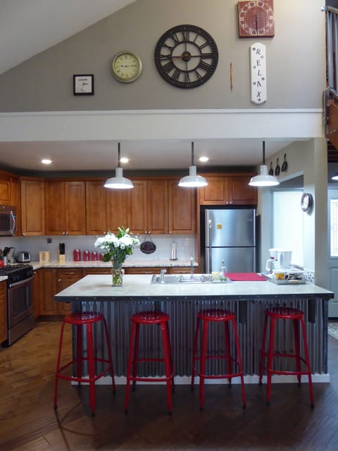 These many clocks (none of which work!) remind you that you're here to RELAX!