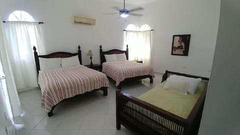 6 bedrooms, in-room safe, iron/ironing board, WiFi
