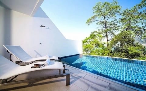 An infinity pool