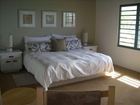 Master Suite with King size bed and private bathroom, entrance & view!