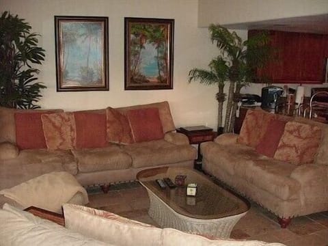 Seating arrangement in Livingroom