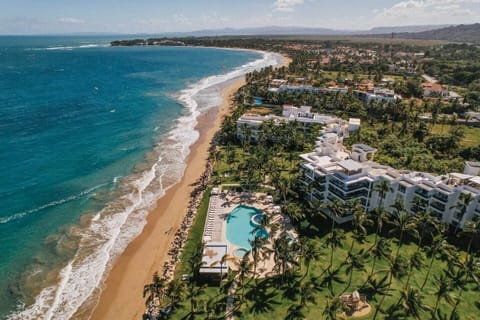 Birds-eye view of Condominium