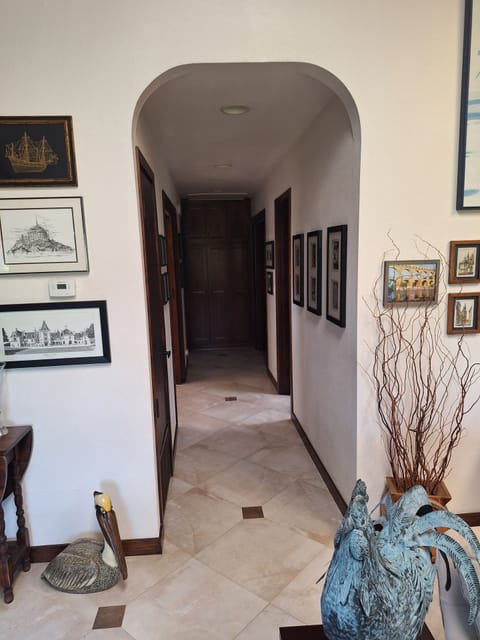 hallway to bedrooms