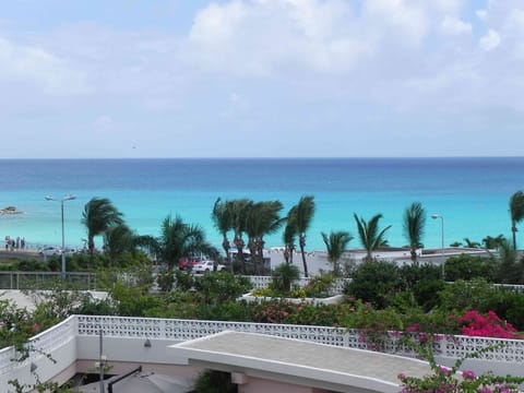 Beach/ocean view