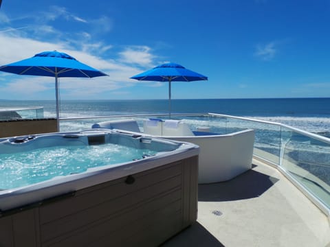 Amazing Ocean views from the rooftop deck with Caldera Spa.