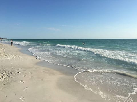 Beach nearby, sun loungers, beach towels