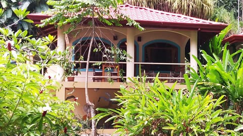 Front view of guest cottage.