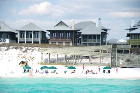 Beach | Beach nearby, beach towels