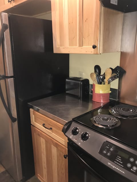 We now have a 4 slice toaster and all your cooking needs!