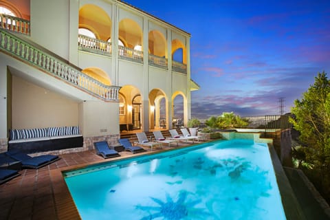 Outdoor pool, an infinity pool