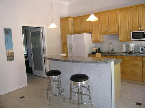 Kitchen and Counter Seating