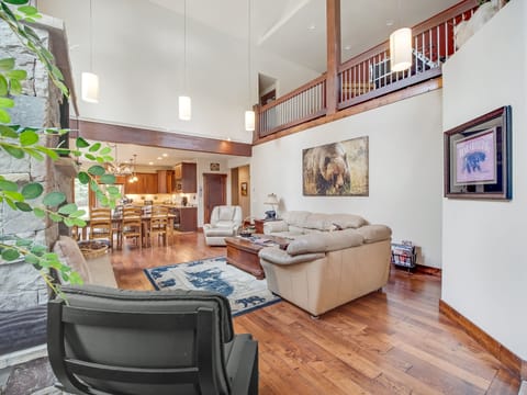 Front Entrance into Great Room