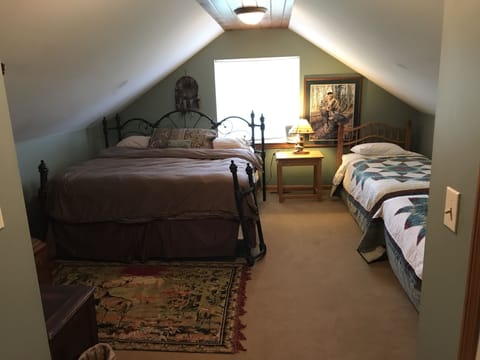 5 bedrooms, iron/ironing board, travel crib, free WiFi