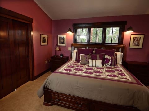 The Hideaway is private and luxurious with an over-sized Cal King bed.