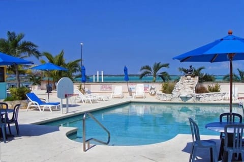 Palm Bay Beach Club Pool