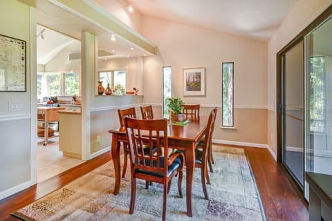 Dining Area, overlooking the Front Yard.