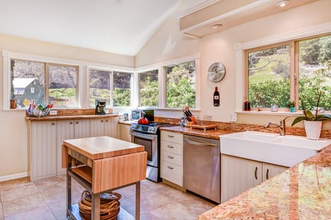 Fully-equipted, modern Kitchen with incredible views.