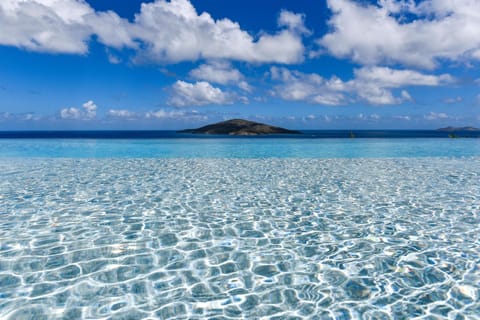 Outdoor pool, an infinity pool