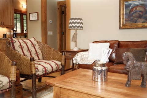 Guest house living area. HDTV Flat screen.